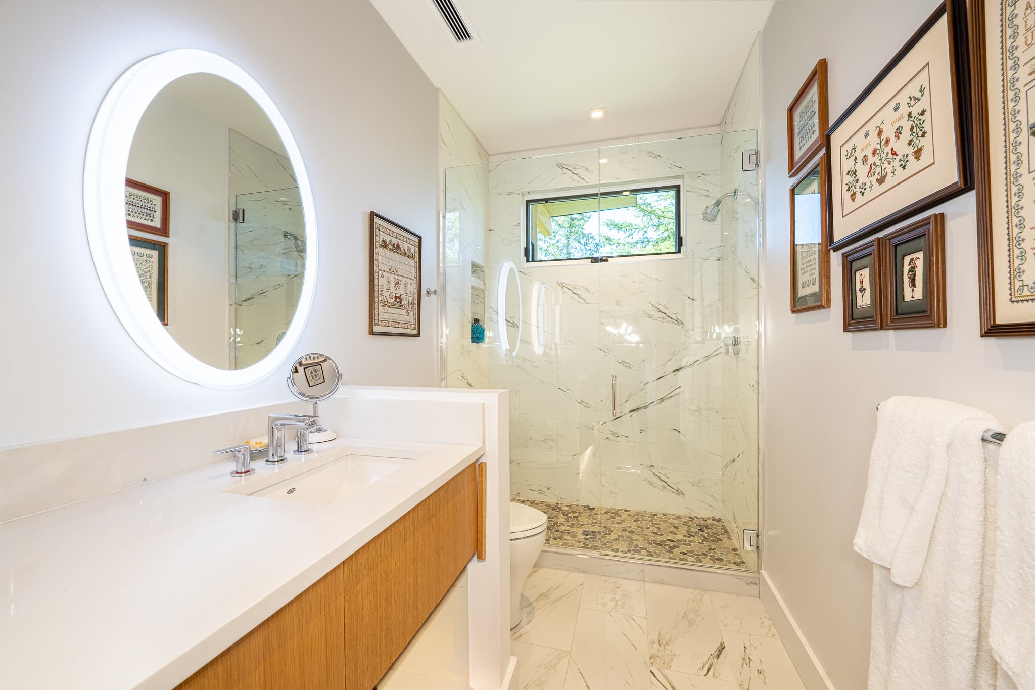 Bedroom 2 ensuite